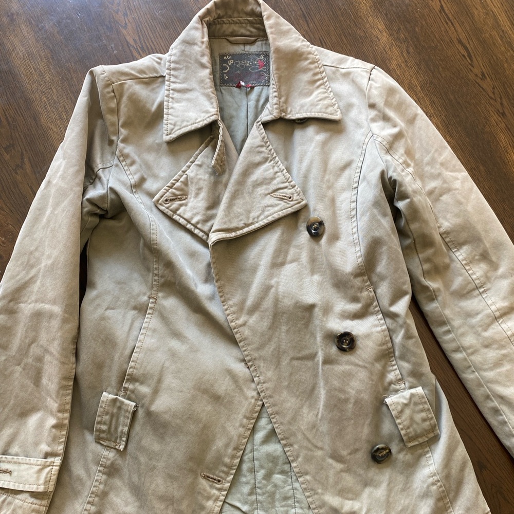 Yes! Miss Trench Coat